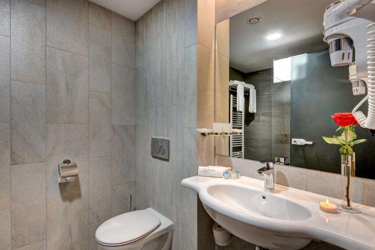 Hotel & Relax Zone Cattleya كروشونا المظهر الخارجي الصورة